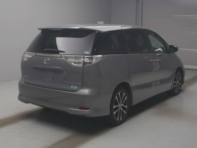 TOYOTA ESTIMA 2015