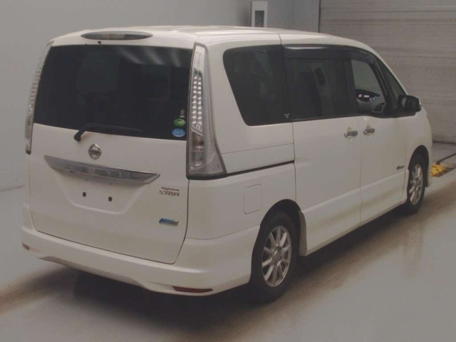 NISSAN SERENA 2013