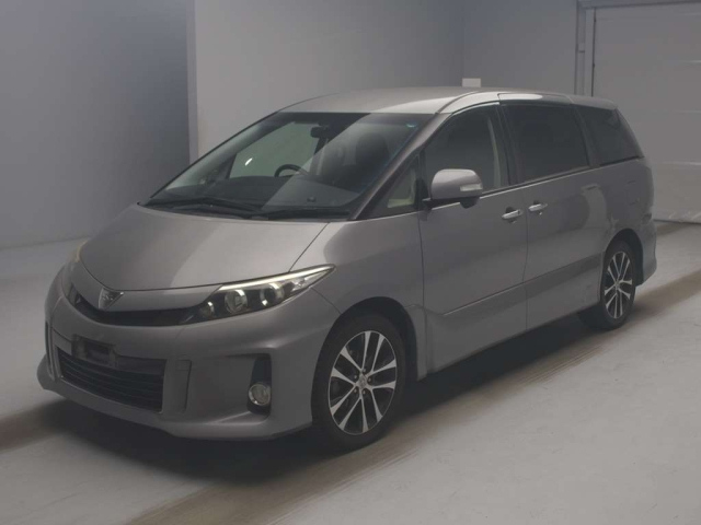 TOYOTA ESTIMA 2015