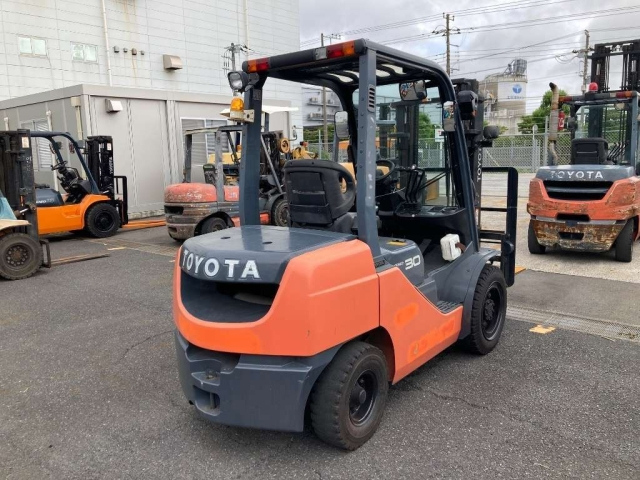 TOYOTA FORKLIFT 2017
