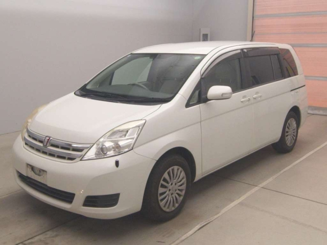 TOYOTA ISIS 2010