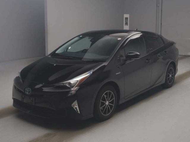 TOYOTA PRIUS 2016