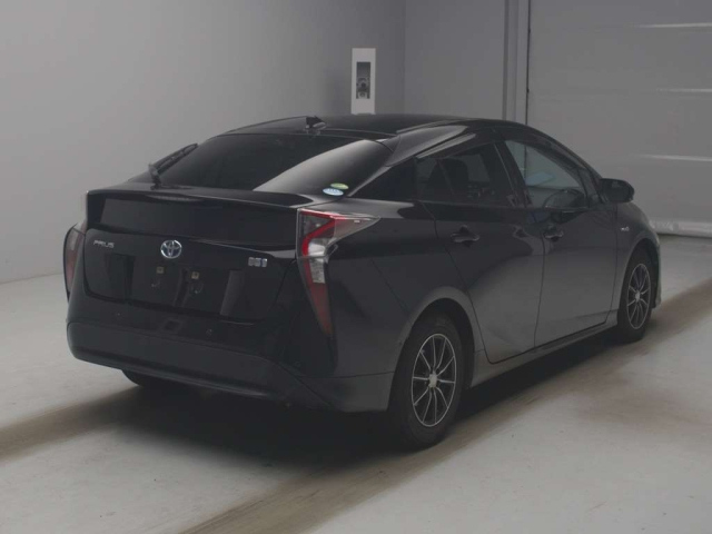 TOYOTA PRIUS 2016