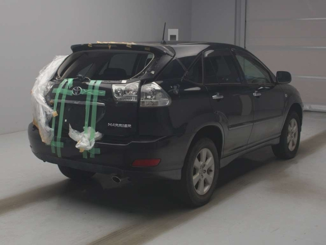 TOYOTA HARRIER 2010