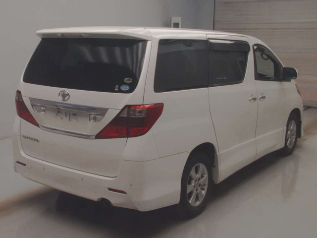 TOYOTA ALPHARD 2010
