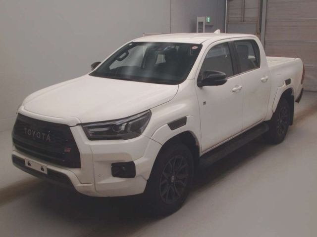TOYOTA HILUX 2023