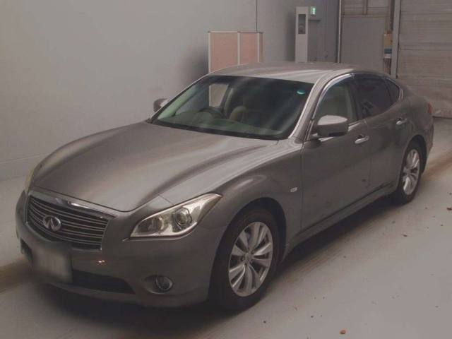 NISSAN FUGA 2009