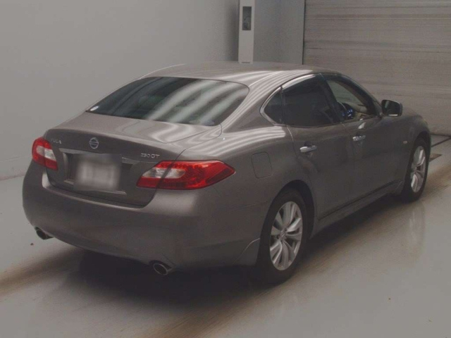 NISSAN FUGA 2009