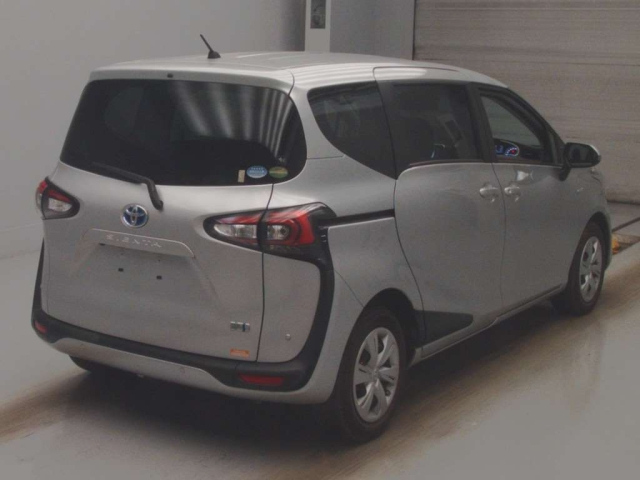 TOYOTA SIENTA 2019