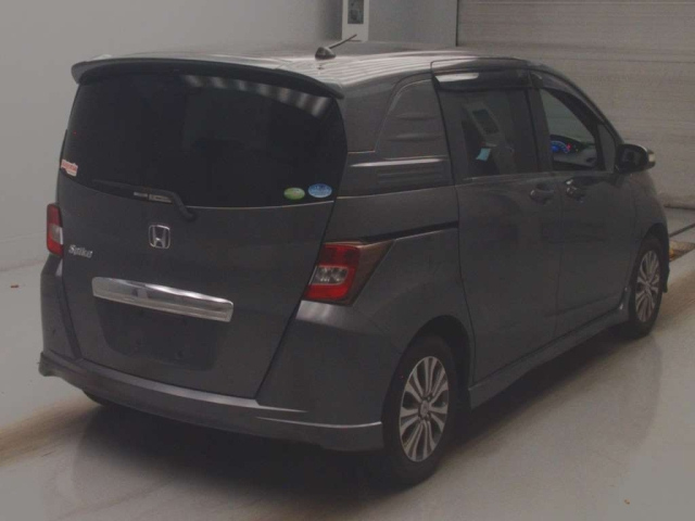 HONDA FREED 2012