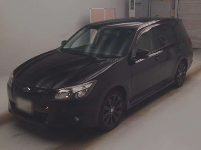 SUBARU EXIGA 2013