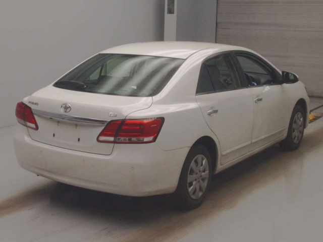 TOYOTA PREMIO 2020