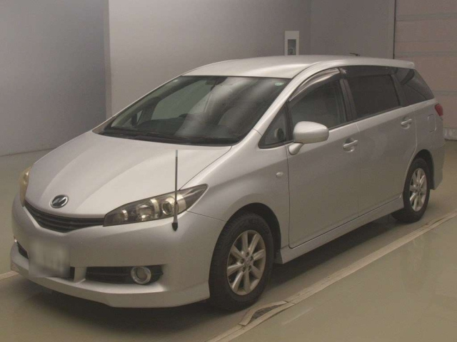 TOYOTA WISH 2009