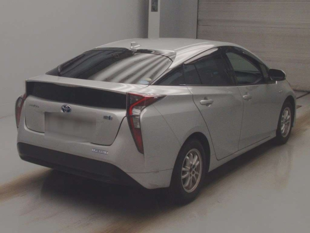 TOYOTA PRIUS 2018