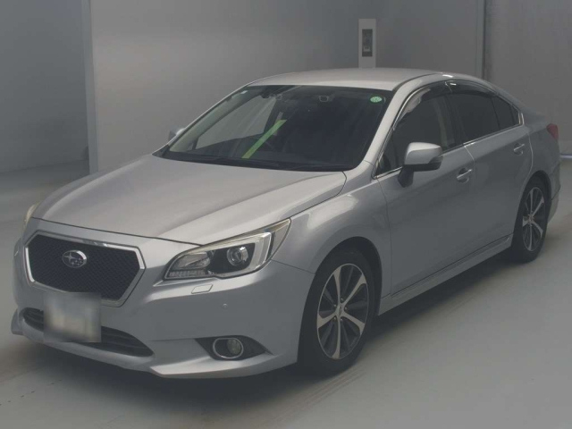 SUBARU LEGACY B4 2017