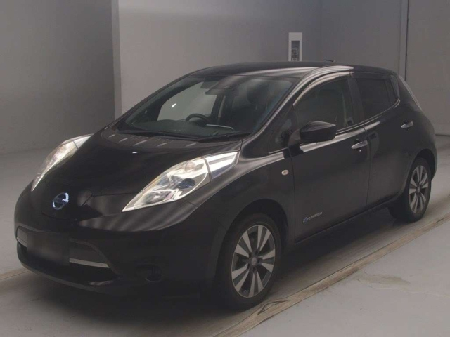 NISSAN LEAF 2017