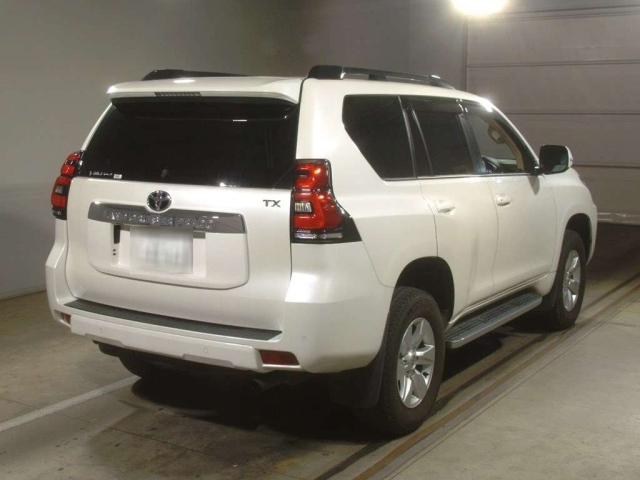 TOYOTA LAND CRUISER PRADO 2021