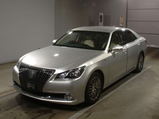 TOYOTA CROWN 2014