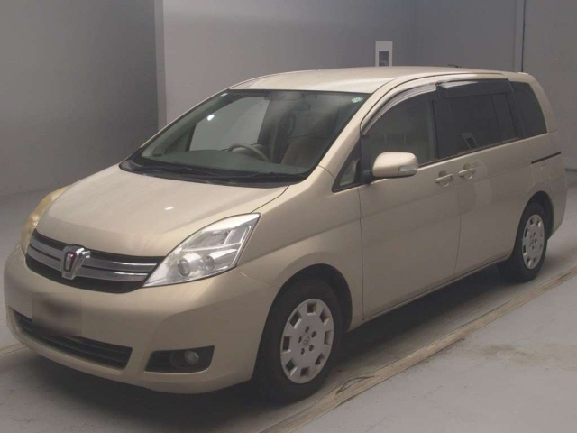 TOYOTA ISIS 2011
