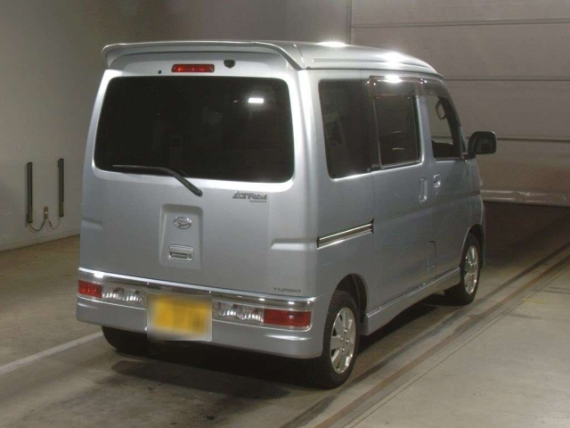 DAIHATSU ATRAI WAGON 2011