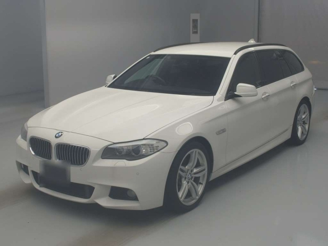BMW 5 SERIES 2013