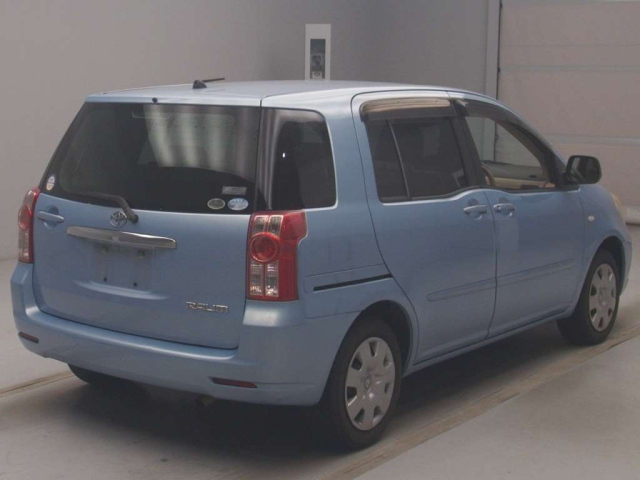 TOYOTA RAUM 2009