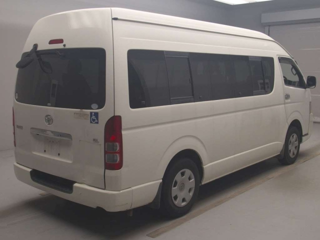 TOYOTA HIACE 2009