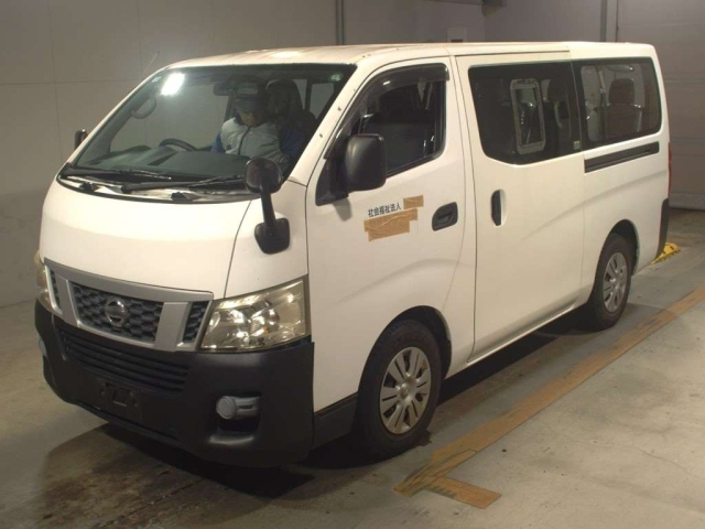 NISSAN CARAVAN 2013