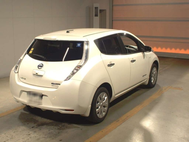 NISSAN LEAF 2017