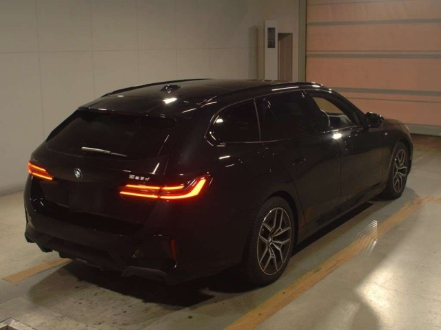 BMW 5 SERIES 2024
