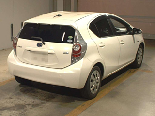 TOYOTA AQUA 2012