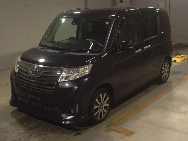 TOYOTA ROOMY 2018