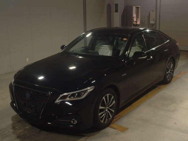 TOYOTA CROWN 2019