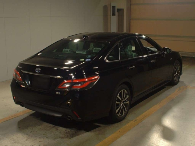 TOYOTA CROWN 2019