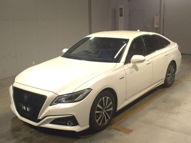 TOYOTA CROWN 2019