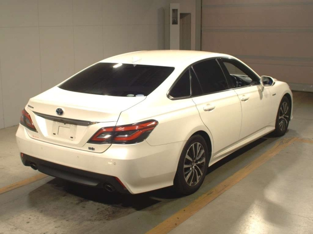 TOYOTA CROWN 2019