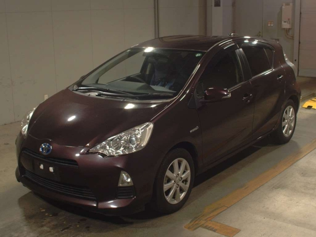 TOYOTA AQUA 2014