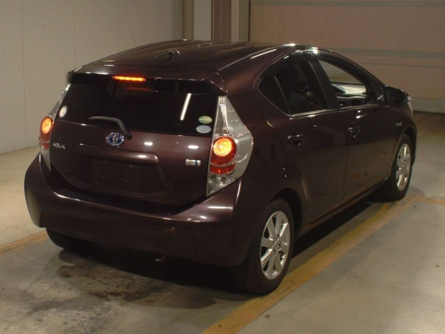 TOYOTA AQUA 2014