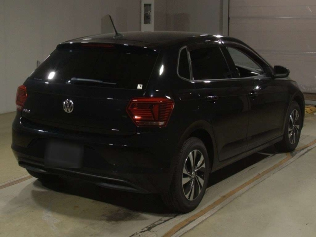 VOLKSWAGEN POLO 2018