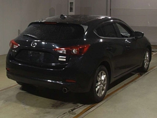 MAZDA AXELA 2017