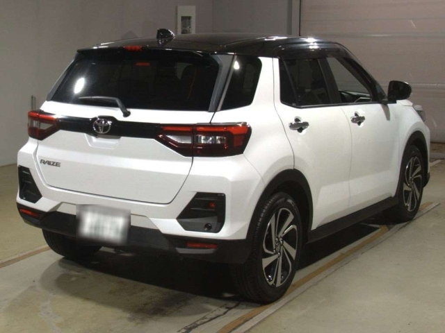 TOYOTA RAIZE 2021