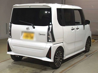DAIHATSU TANTO 2024
