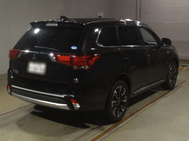 MITSUBISHI OUTLANDER PHEV 2015