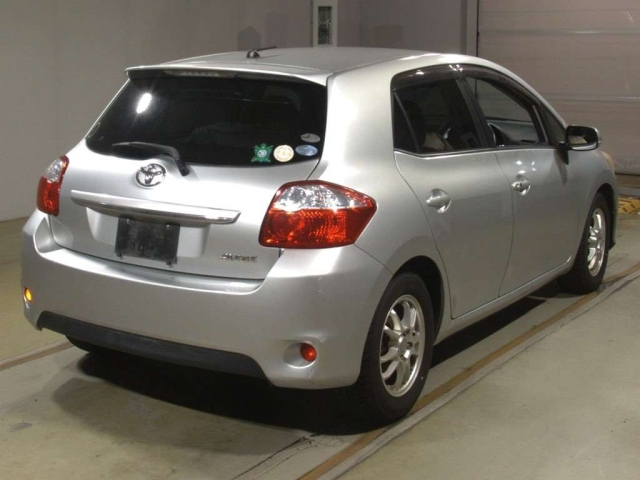 TOYOTA AURIS 2010
