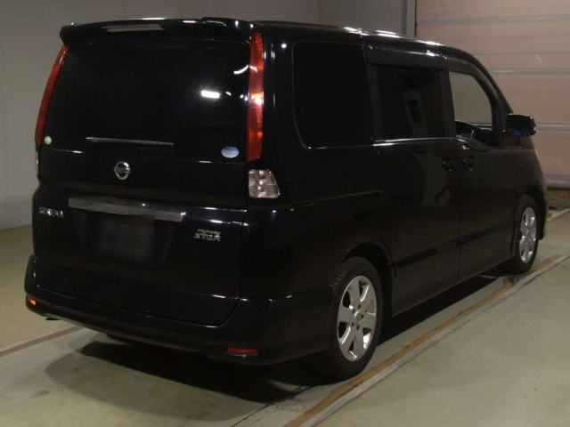 NISSAN SERENA 2010