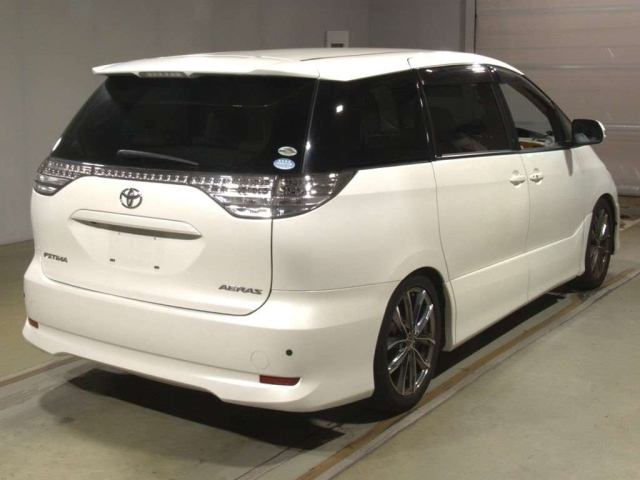 TOYOTA ESTIMA 2010