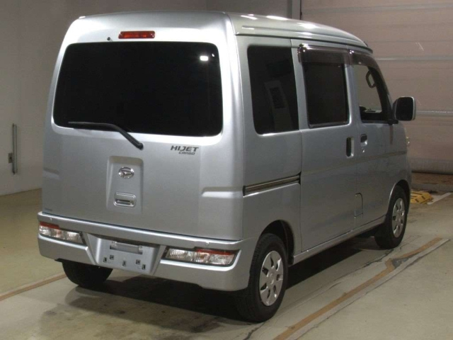 DAIHATSU HIJET VAN 2018