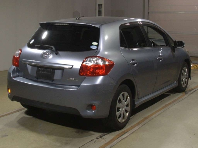 TOYOTA AURIS 2010