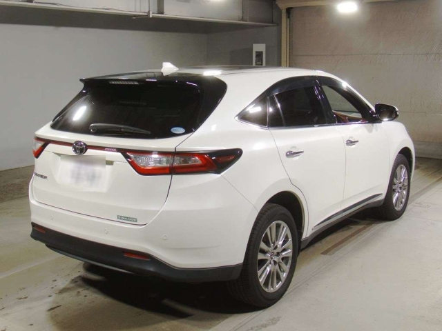 TOYOTA HARRIER 2019