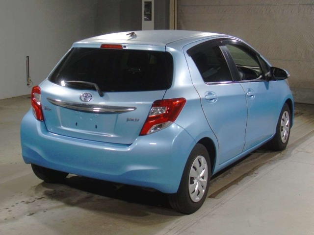 TOYOTA VITZ 2014